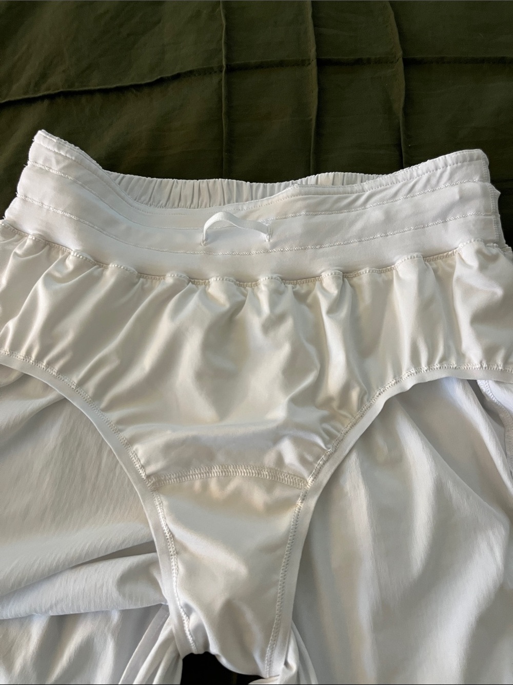 lululemon athletica track that White Women's Running Shorts HR 4” inseam - Picture 5 of 10